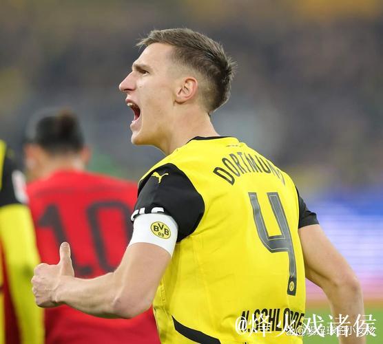 罗伊斯与施洛特贝克共进晚餐,畅谈留队利弊 罗伊斯与施洛特贝克共进晚餐,畅谈留队利弊